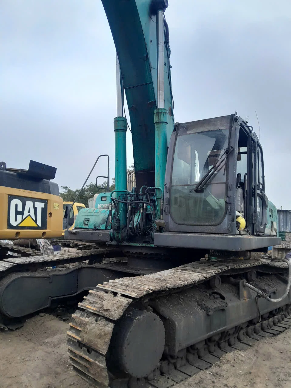 Máy Xúc Mini Yanmar Bánh Xích